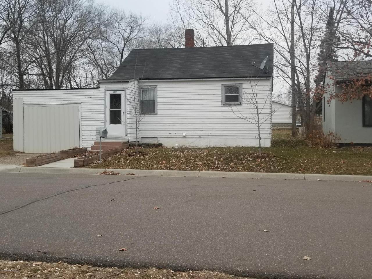 1017 Third Street - Photo 1