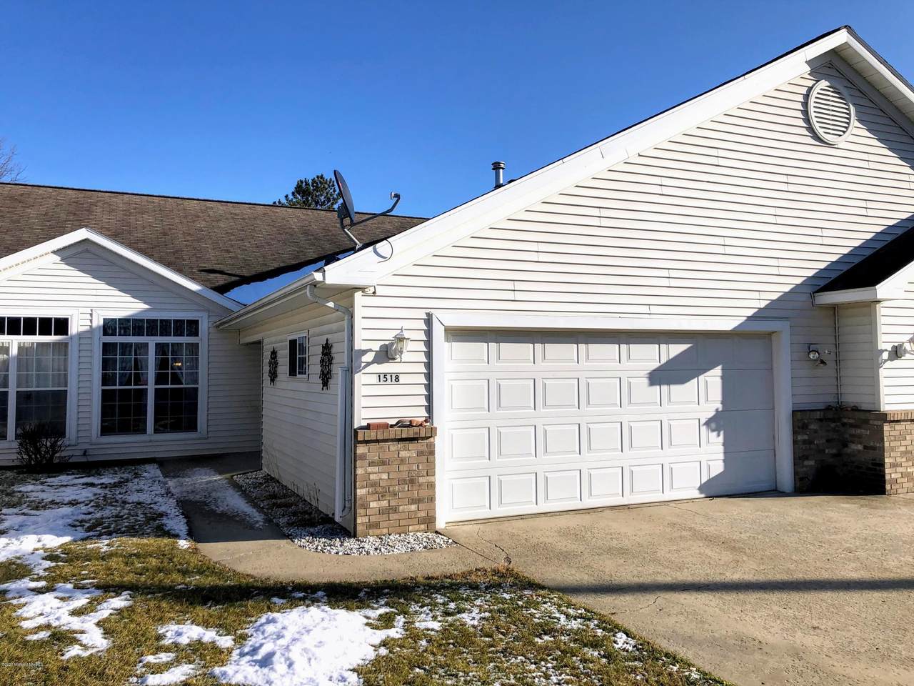1518 3rd Street - Photo 1