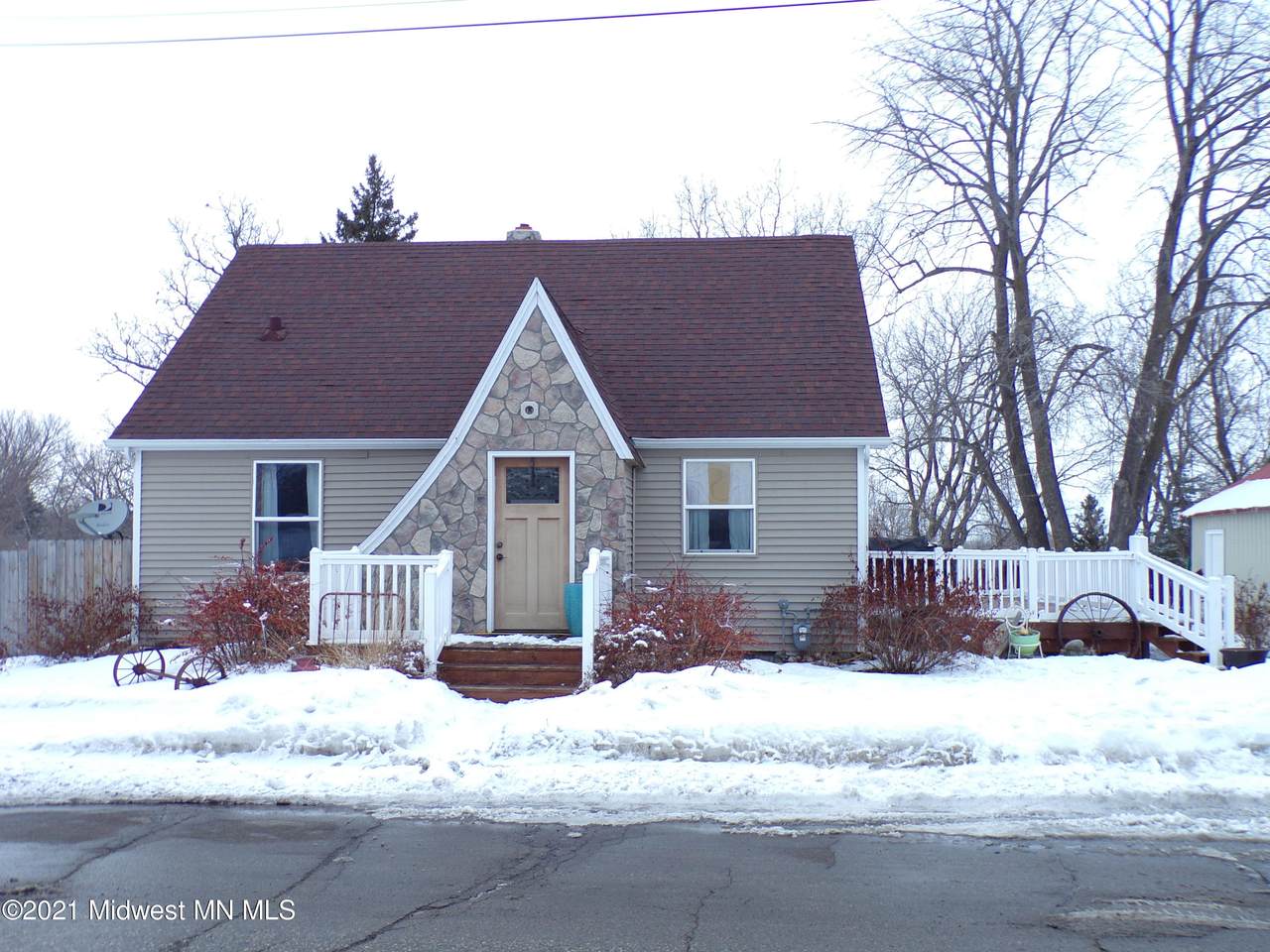 224 Elm Street - Photo 1