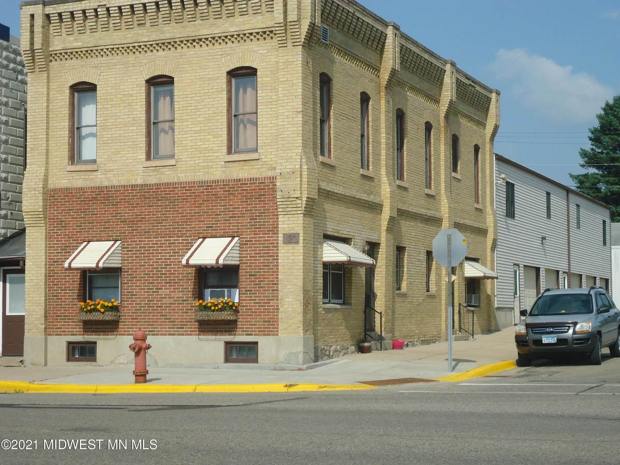 123 Broadway - Photo 1