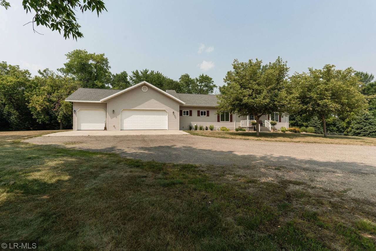 18819 150th Street - Photo 1