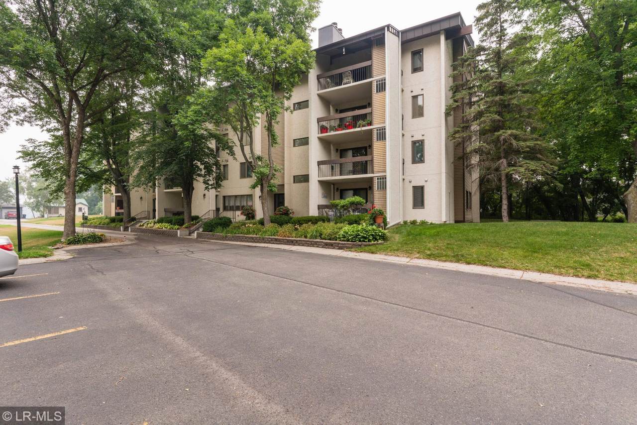 200 Willow Court - Photo 1