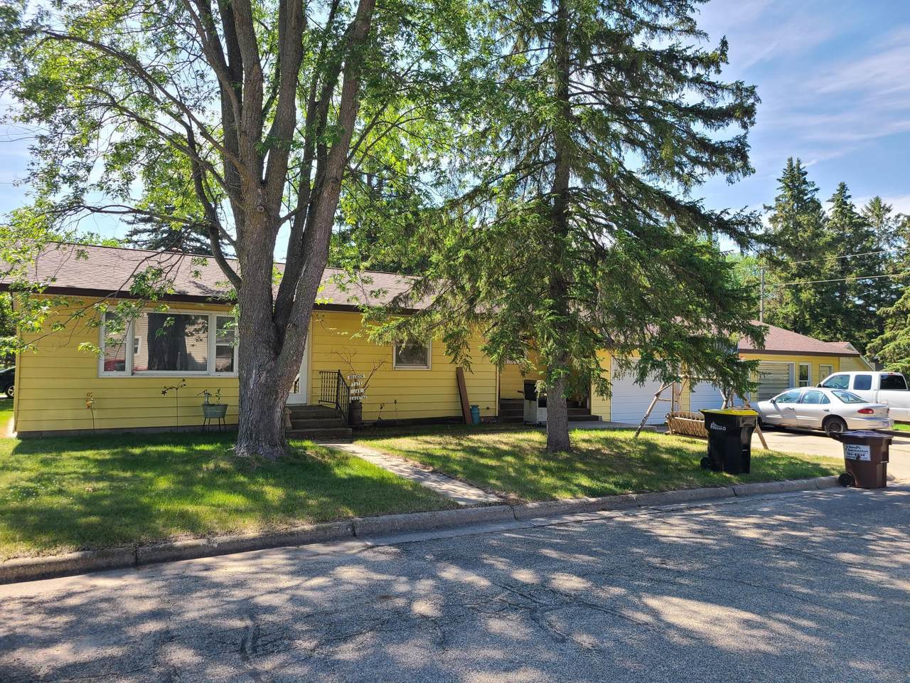 437 4th Avenue - Photo 1