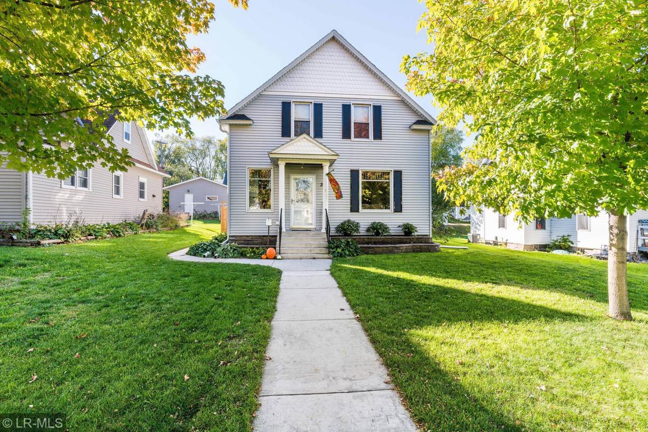 310 Vernon Avenue - Photo 1
