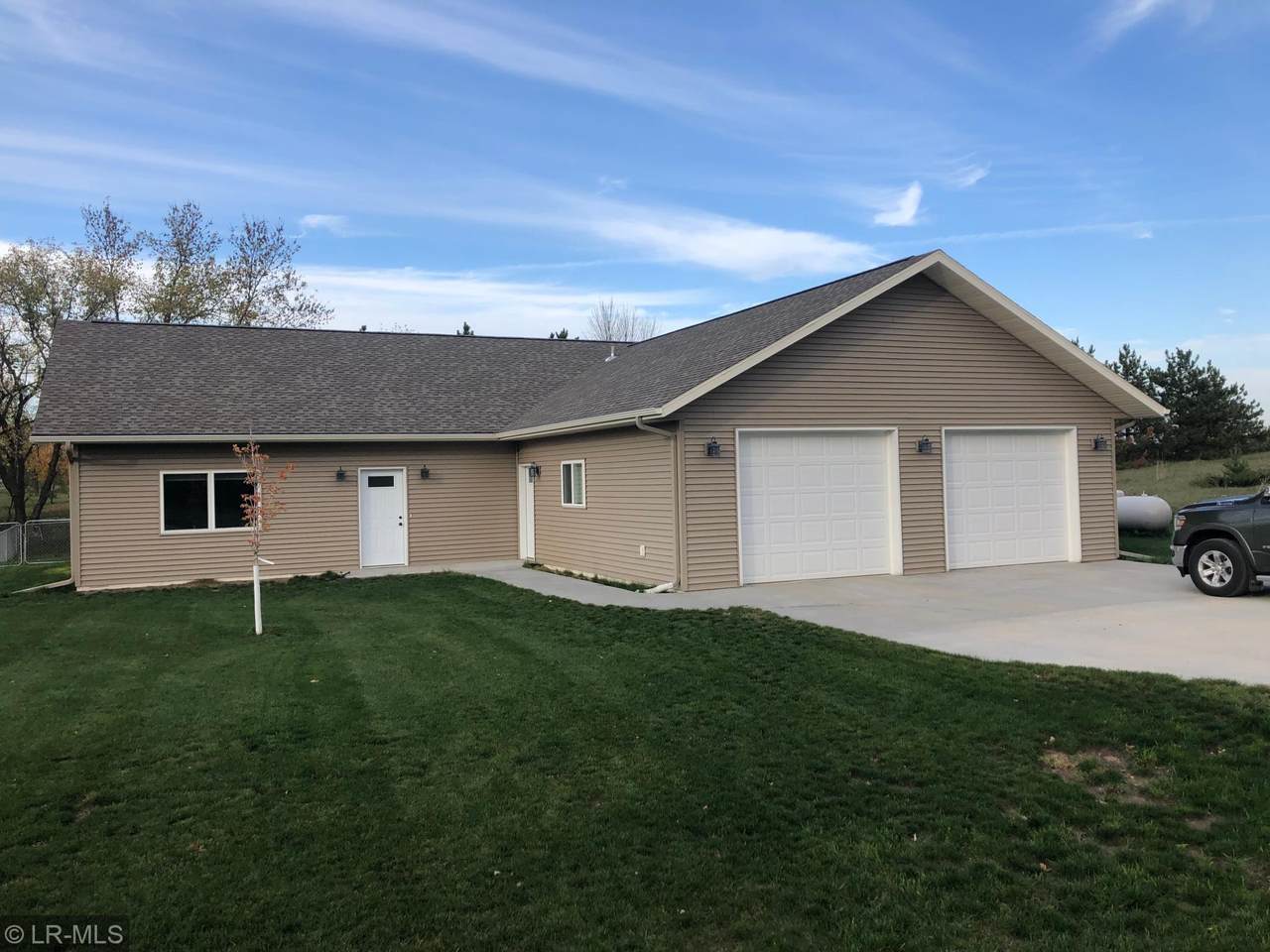 40655 285th Street - Photo 1