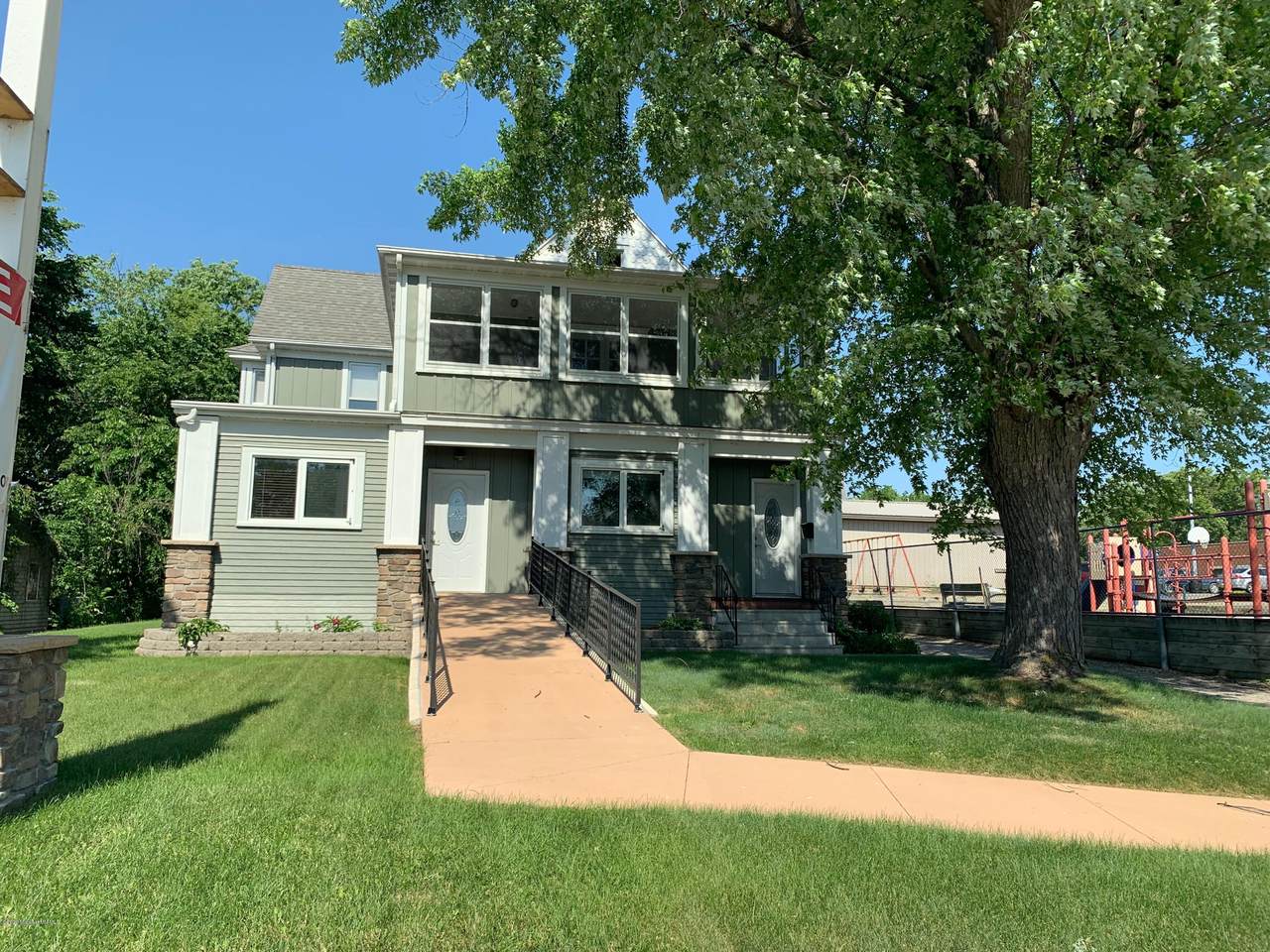 1100 Washington Avenue - Photo 1