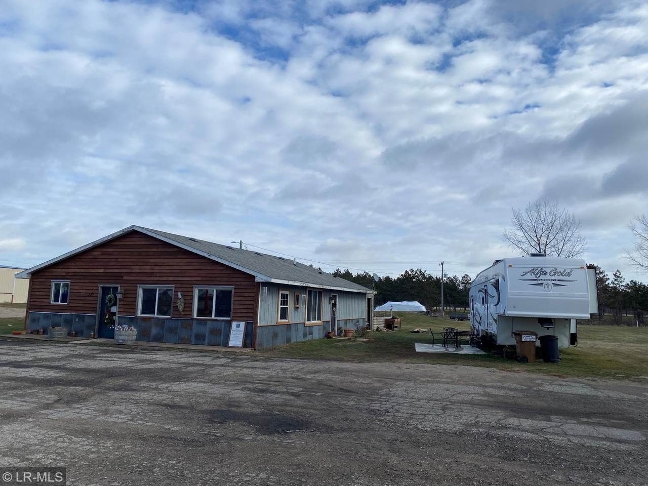 310 Mn Highway 78 - Photo 1