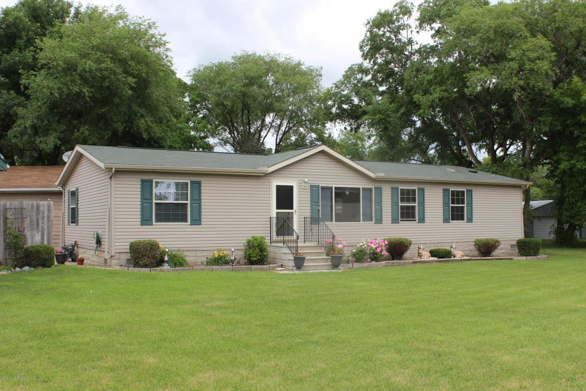 208 Main Avenue - Photo 1