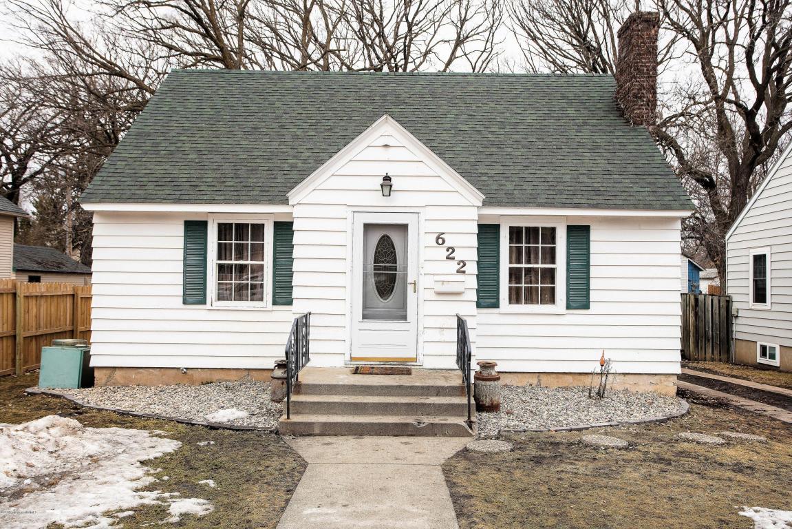 622 Linden Street - Photo 1