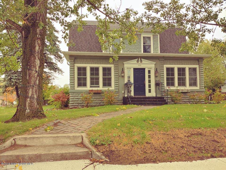 320 Willow Street - Photo 1