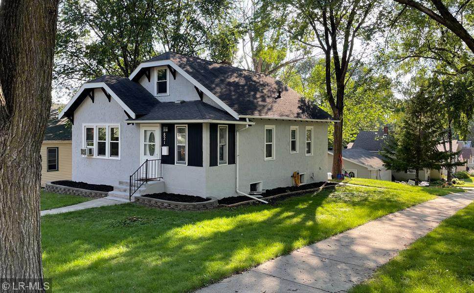 821 Vine Street - Photo 1