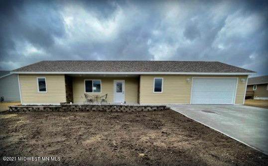 705 9th Street - Photo 1