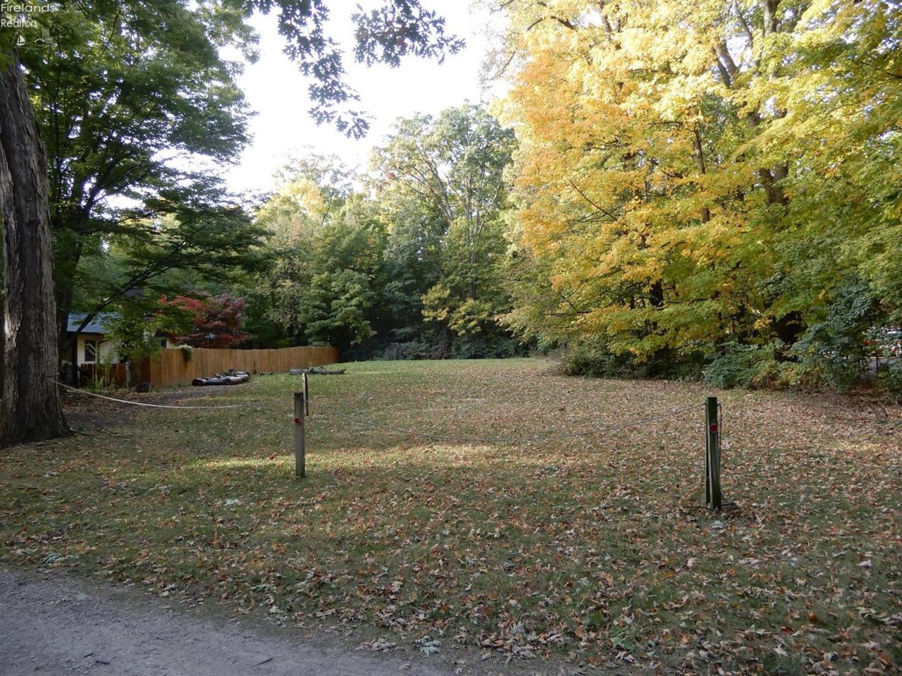 860 Evelyn - Photo 1