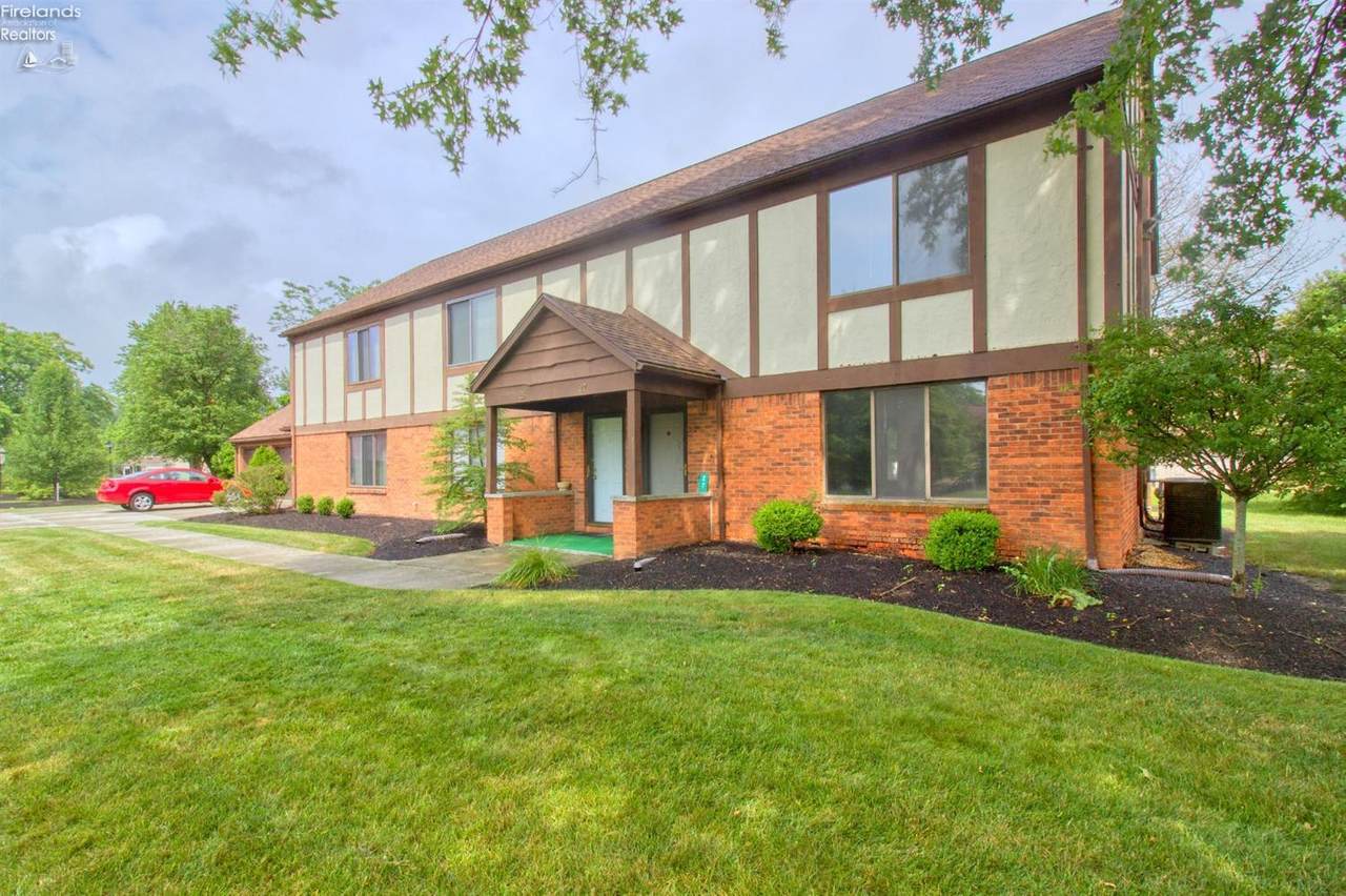 27 Sycamore Drive - Photo 1