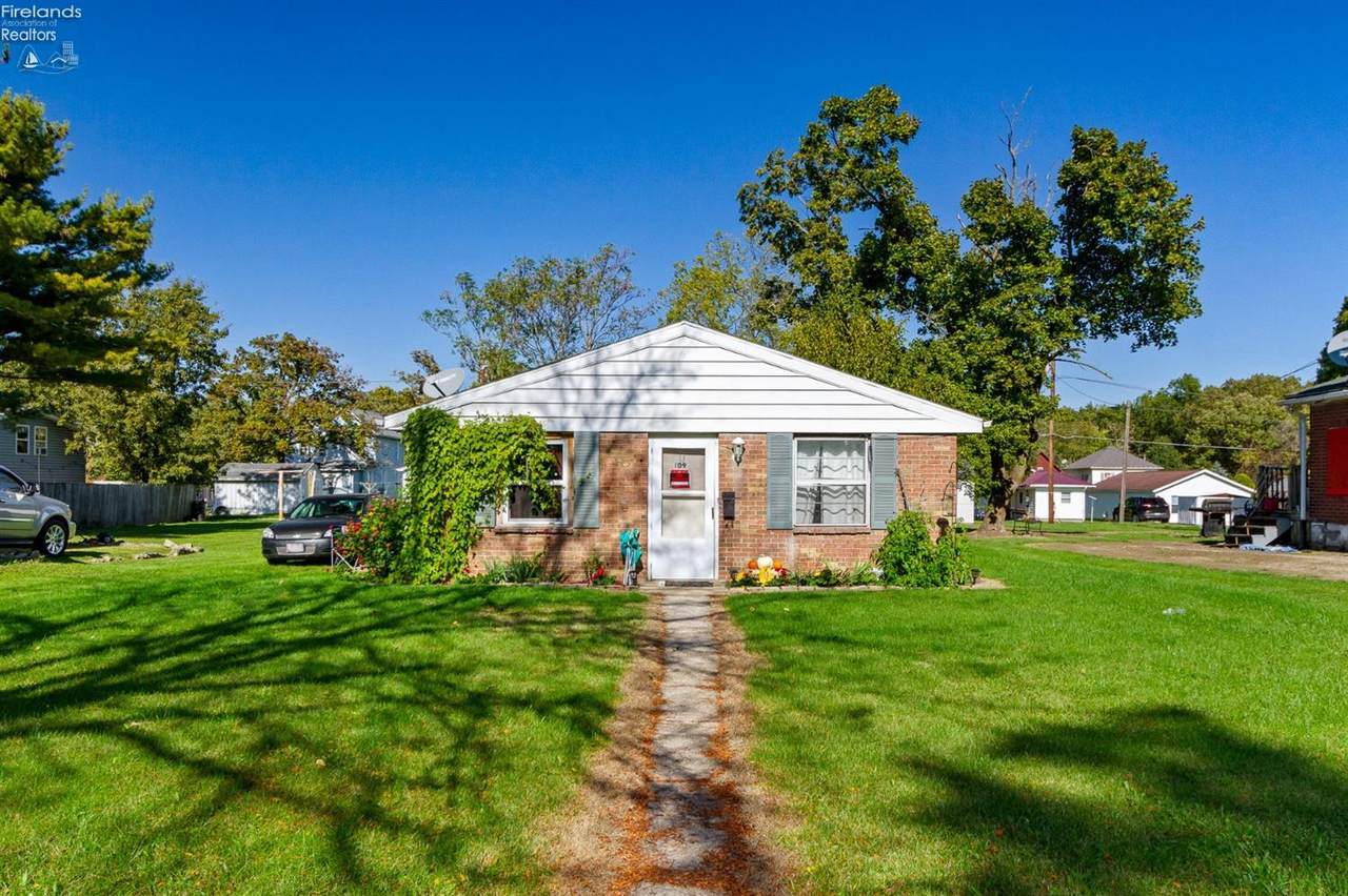 109 Washington Street - Photo 1