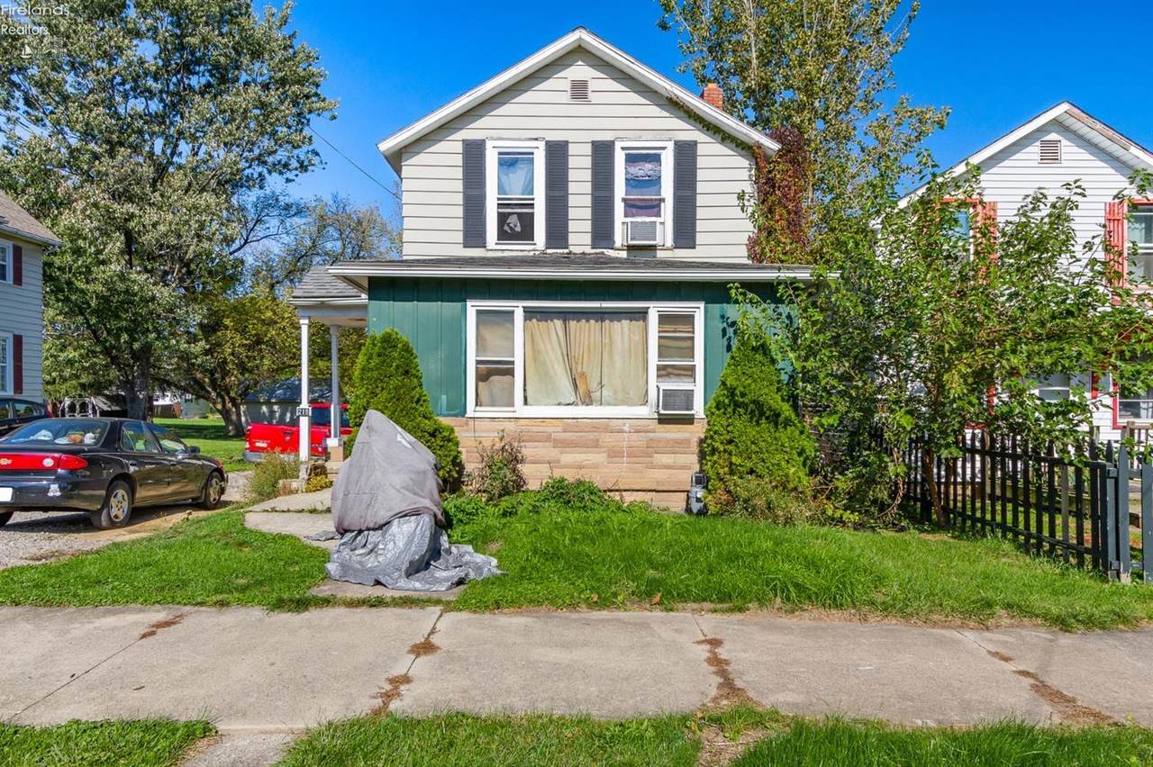 219 Spring Street - Photo 1