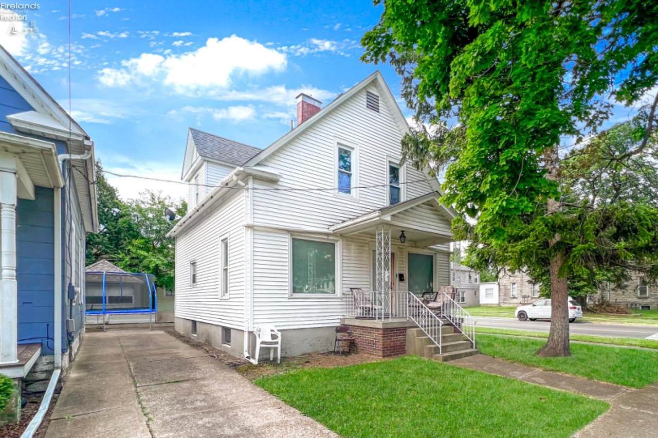 502 Scott Street - Photo 1