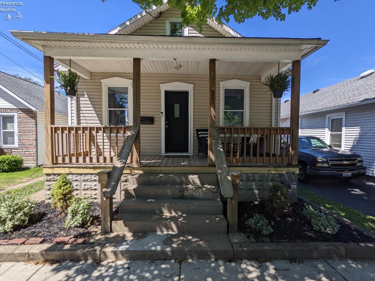 523 Shelby Street - Photo 1