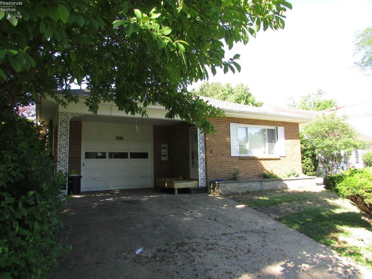 1222 Erie Boulevard - Photo 1