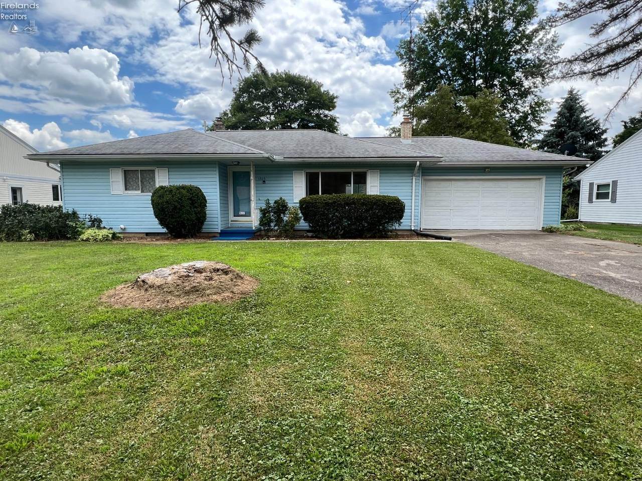 1515 River Drive - Photo 1