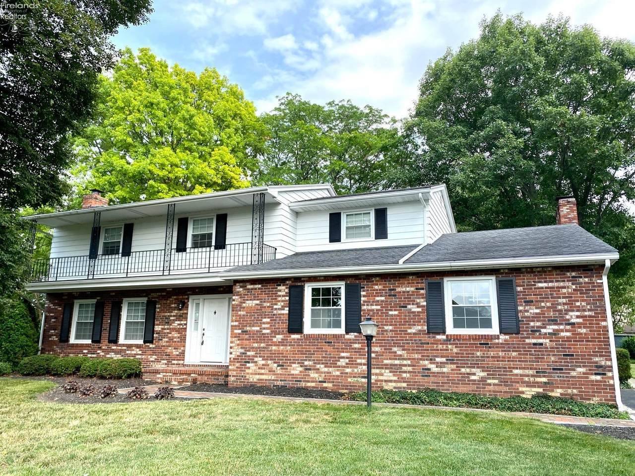 2231 Shamrock Court - Photo 1