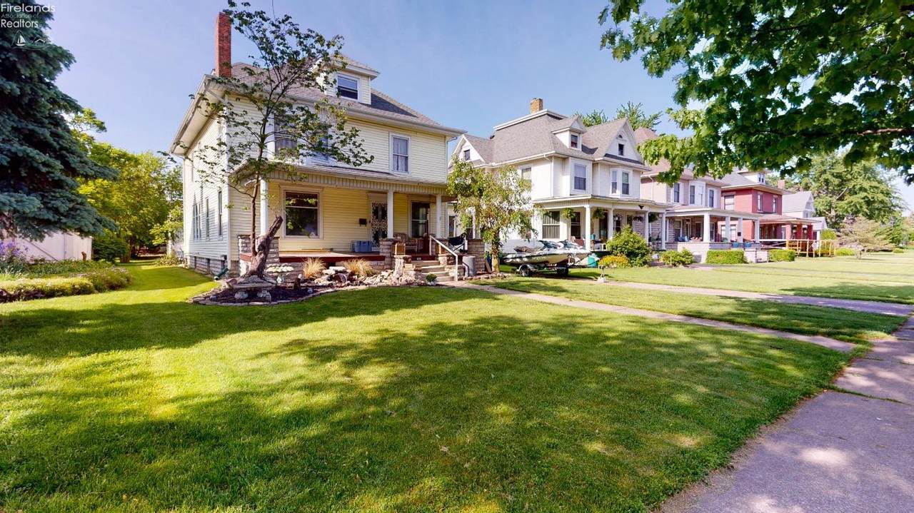 525 2nd Street - Photo 1