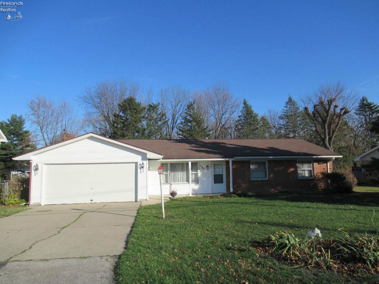 137 Cottage Street - Photo 1