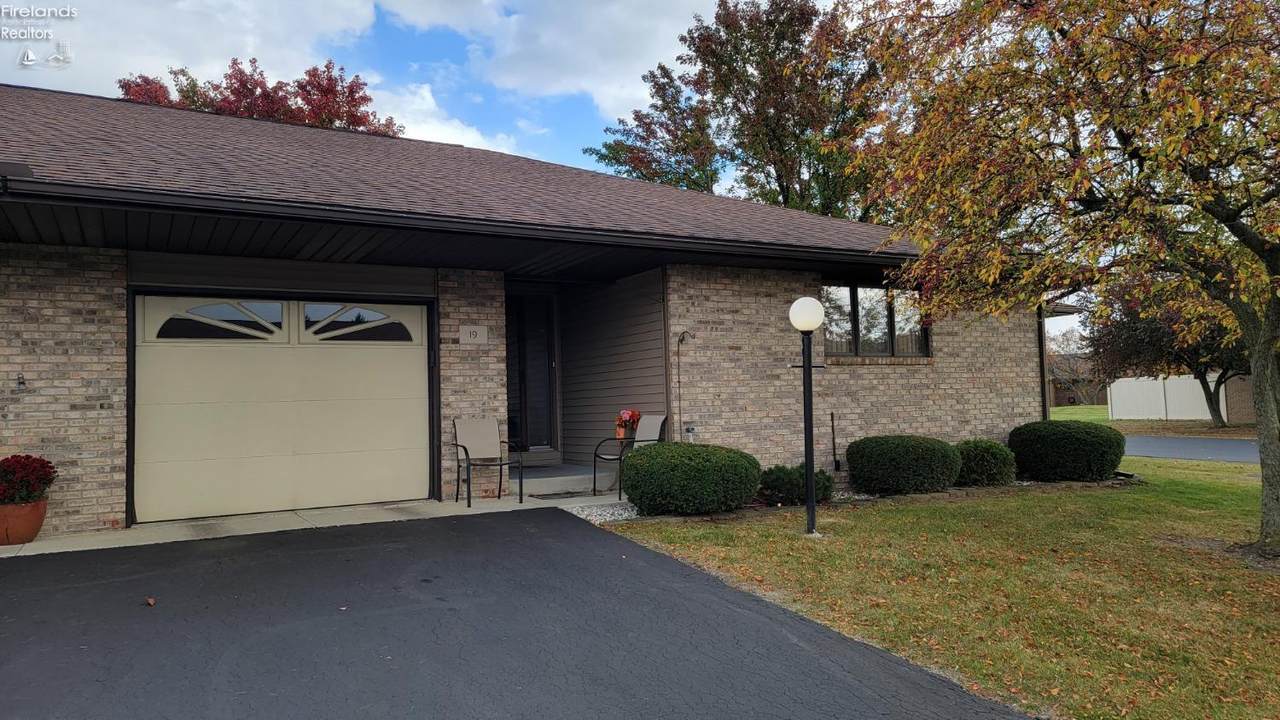 19 Windstone Drive - Photo 1