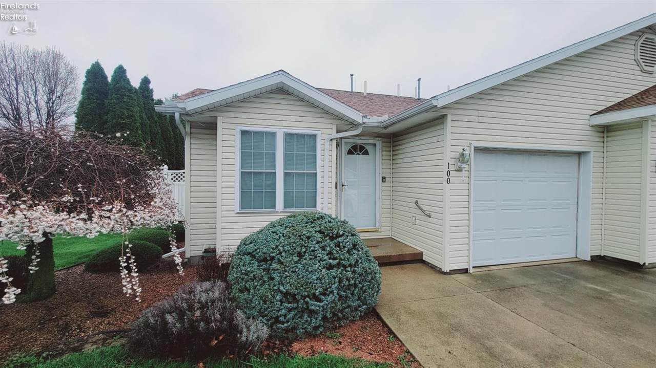100 Grand Avenue - Photo 1