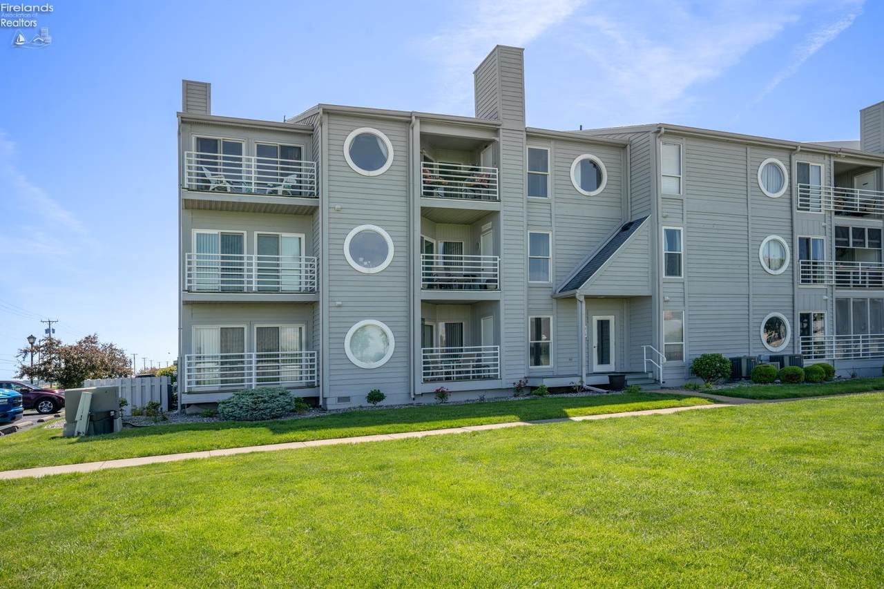 326 Clinton Reef Drive - Photo 1