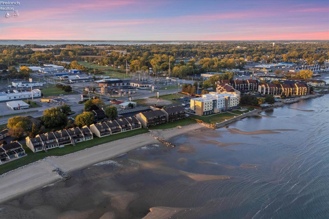 34 Grande Lake Drive - Photo 1