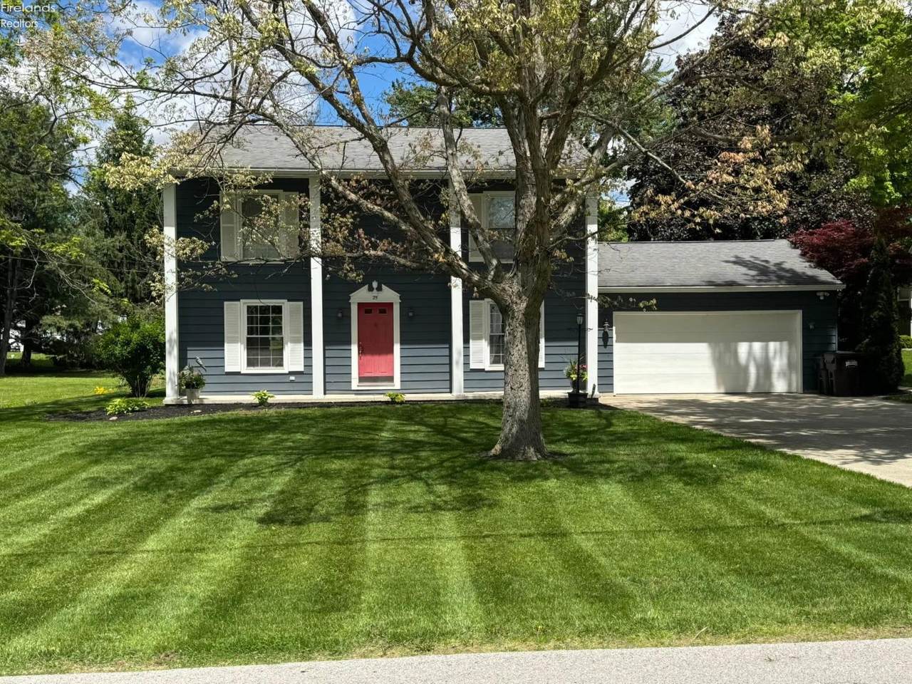 25 Cherry Avenue - Photo 1