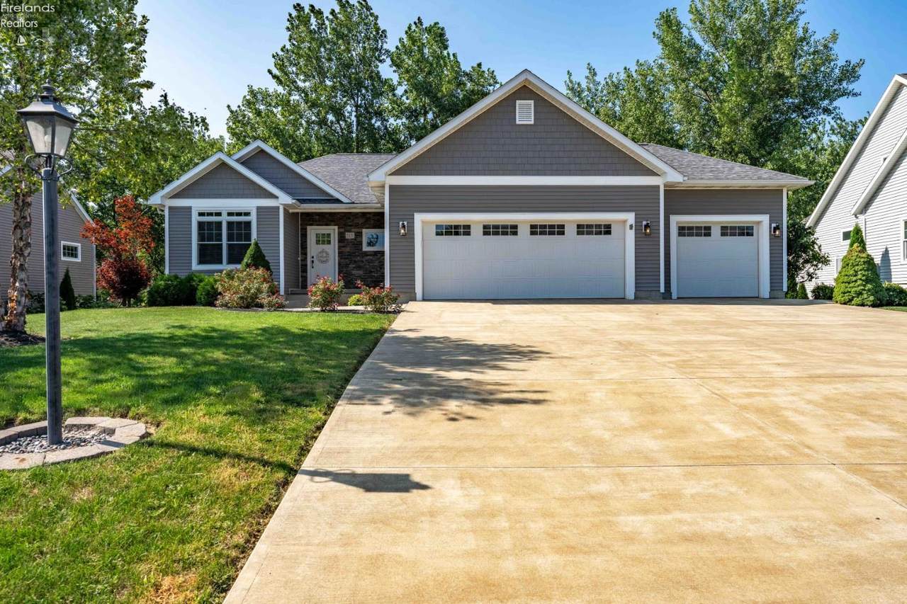 5131 Blue Teal Drive - Photo 1