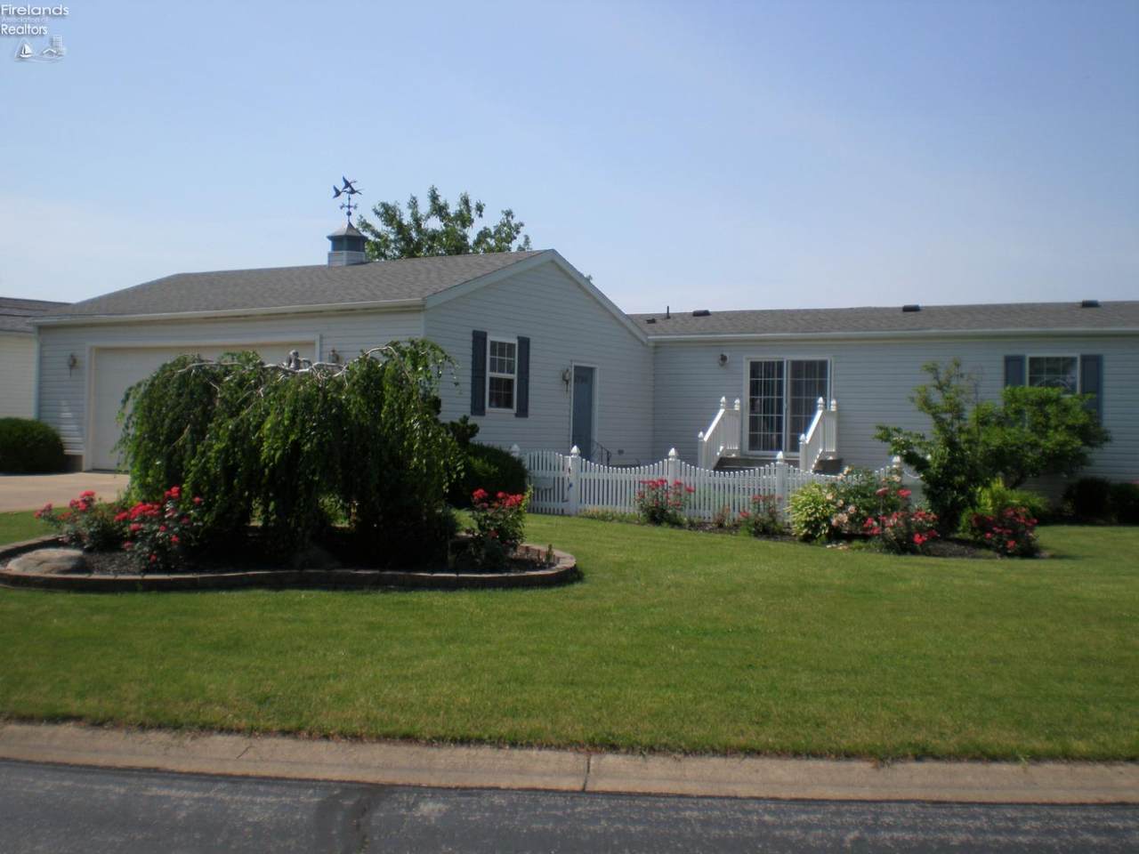 5730 Windjamer - Photo 1