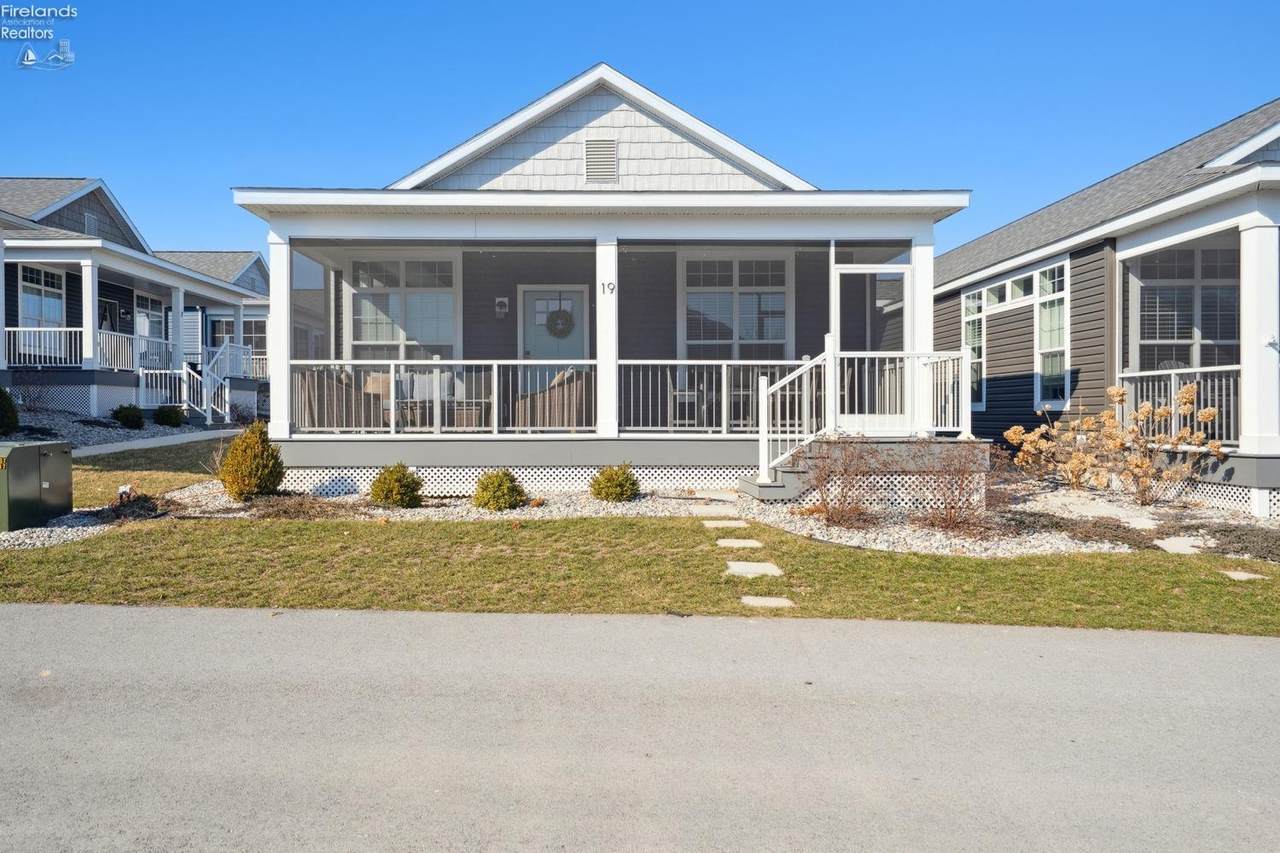 10850 Bayshore - Photo 1
