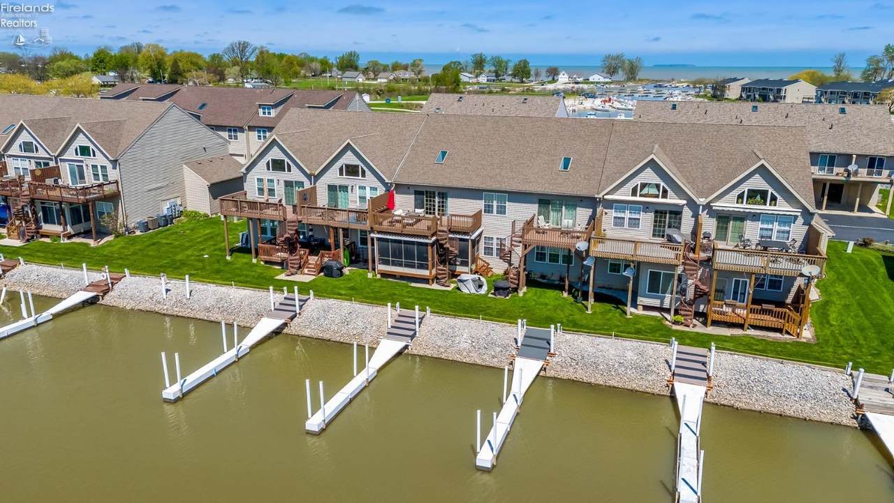 8928 Canada Goose Court - Photo 1