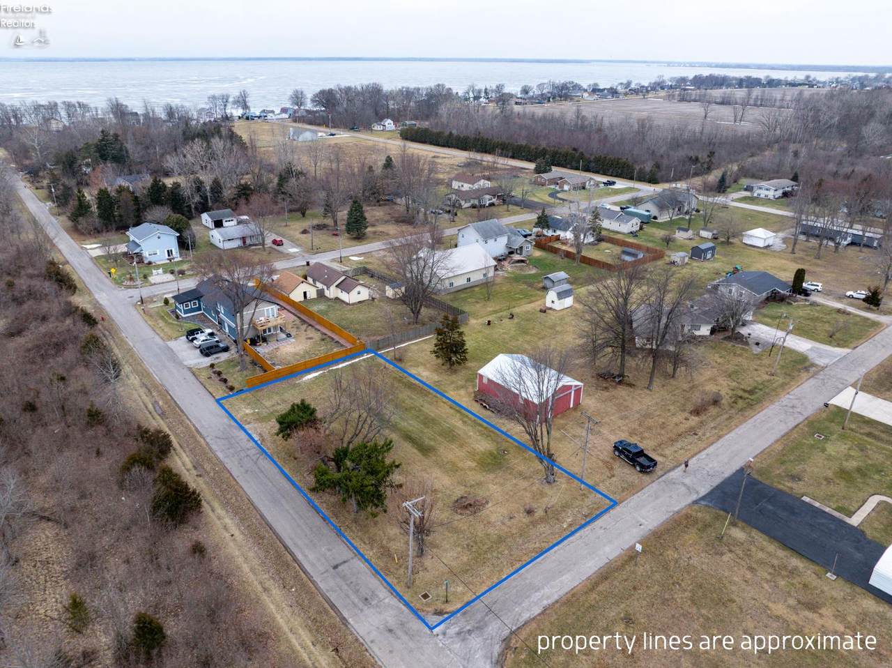 1286 Emerald Avenue - Photo 1