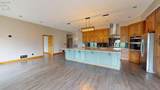 203 Crestwood Drive - Photo 12