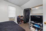 725 Hancock Street - Photo 8