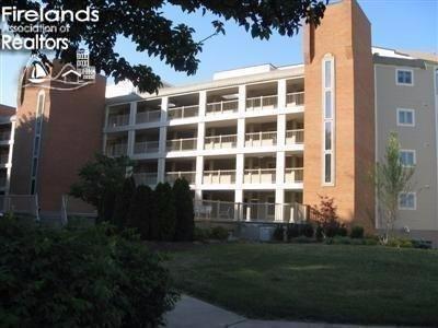 1503 Cleveland Road E - Photo 1
