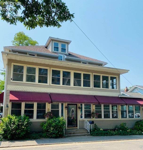 162 Walnut Avenue Avenue - Photo 1