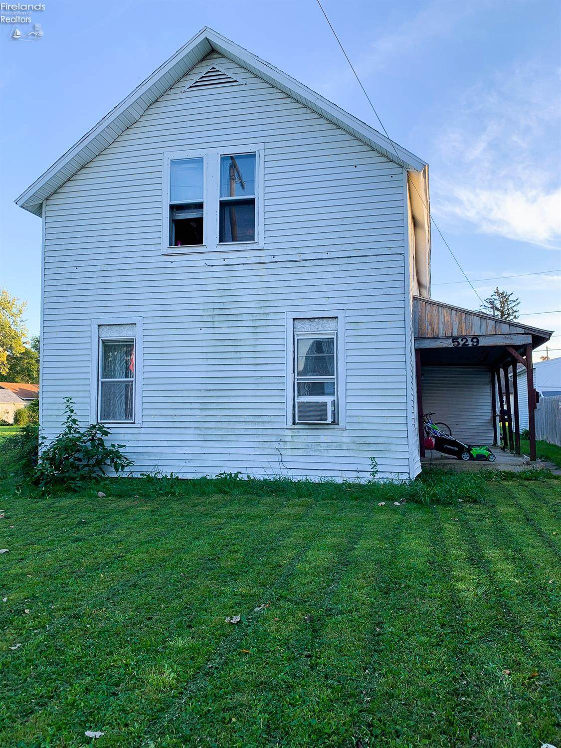 529 Bulger Avenue - Photo 1