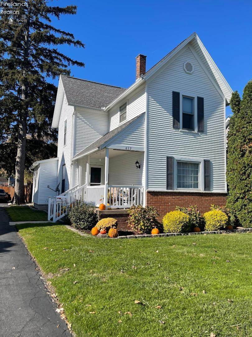 417 Castalia Street - Photo 1