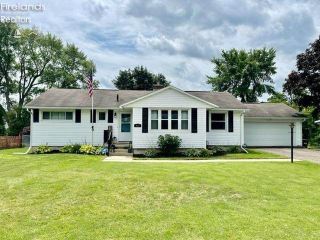 935 Curtis Drive - Photo 1