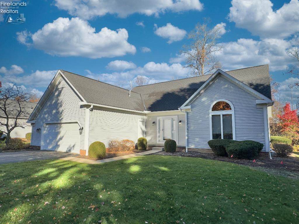 2035 Fairway Boulevard - Photo 1