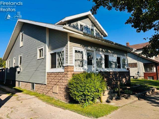 816 Warren Street - Photo 1