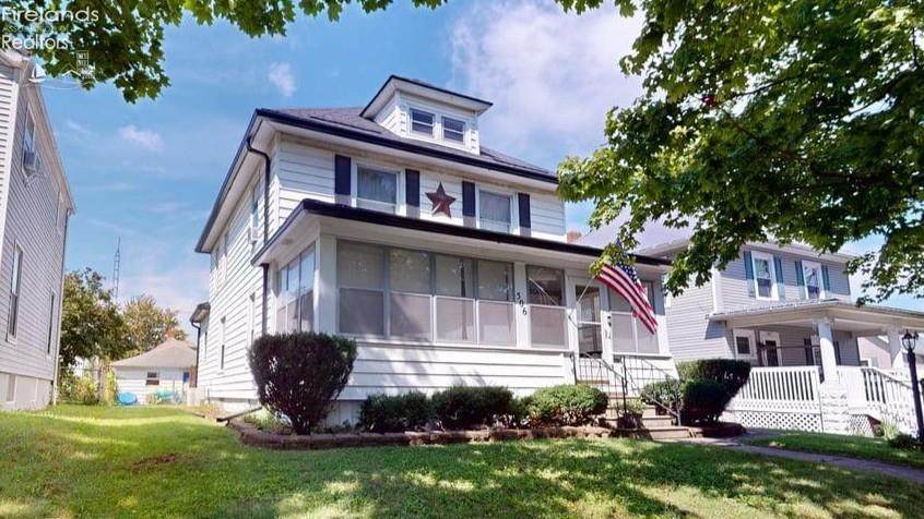 506 Clark Street - Photo 1