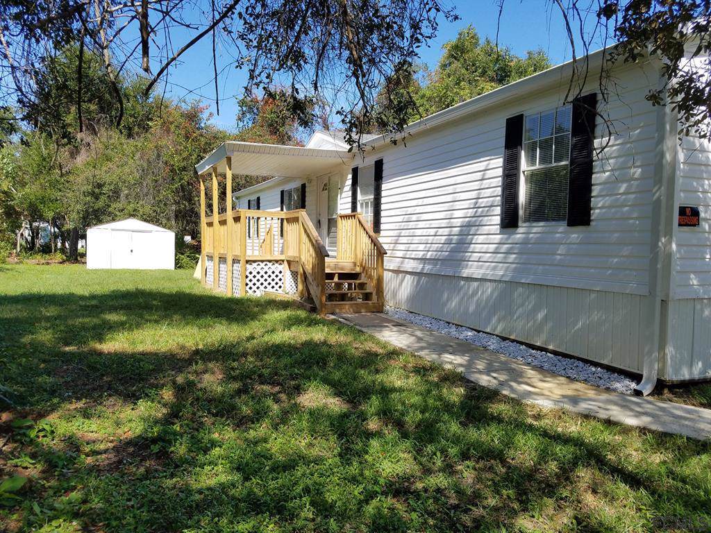 11 Holly Road - Photo 1
