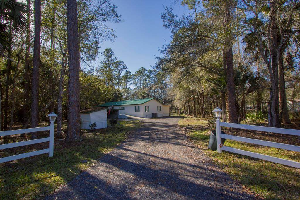 1100 Berrybush St - Photo 1