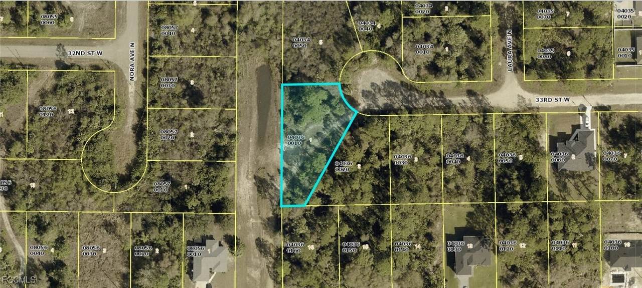 3015 33rd Street - Photo 1